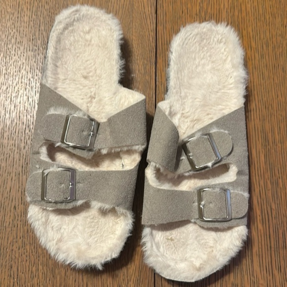 - Womans sandals